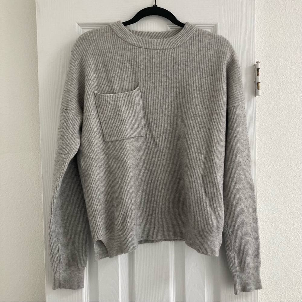 Grey sweater
